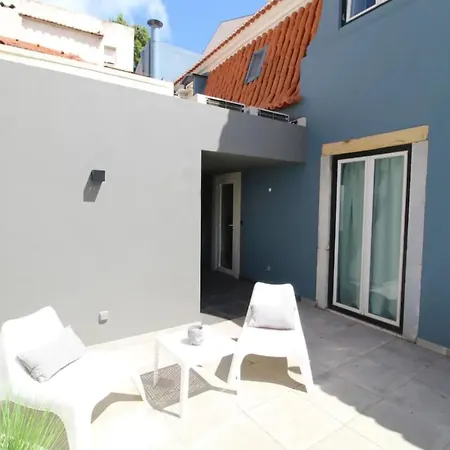 Сasa de vacaciones Lovely 1 Bedroom With Patio In Lisboa